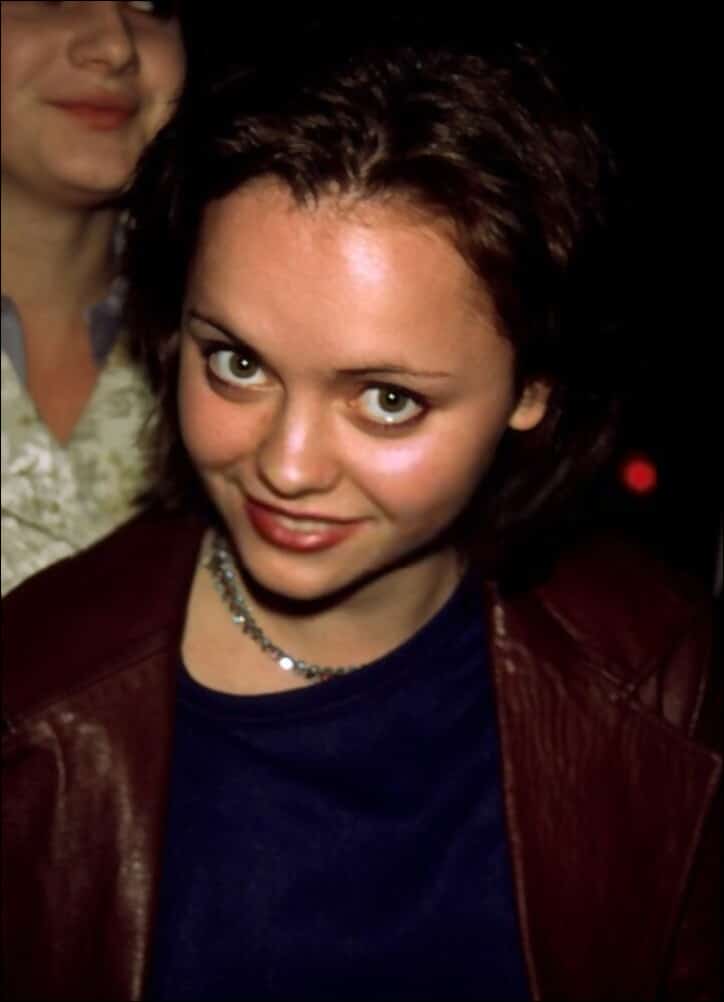 002.jpg
